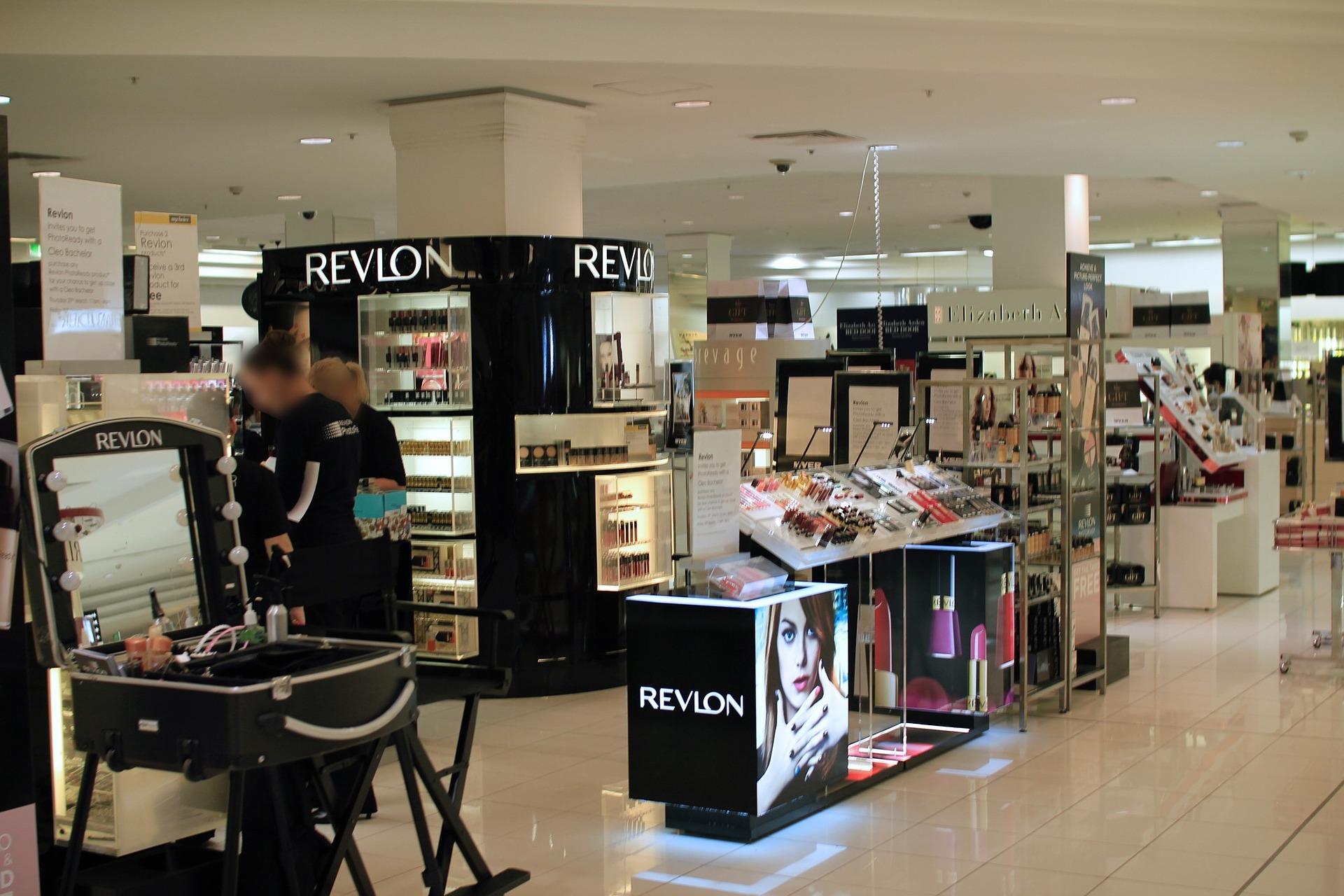 Perfumery and cosmetics shops